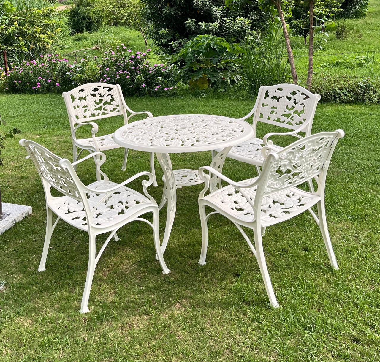 Elegant White Cast Aluminum Outdoor Furniture Set